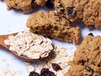 Cinnamon Oatmeal Raisins Cookies