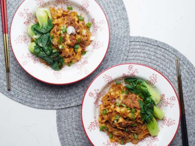 Vegan Spiced Pork Knife Cut Noodles (Serves 2)